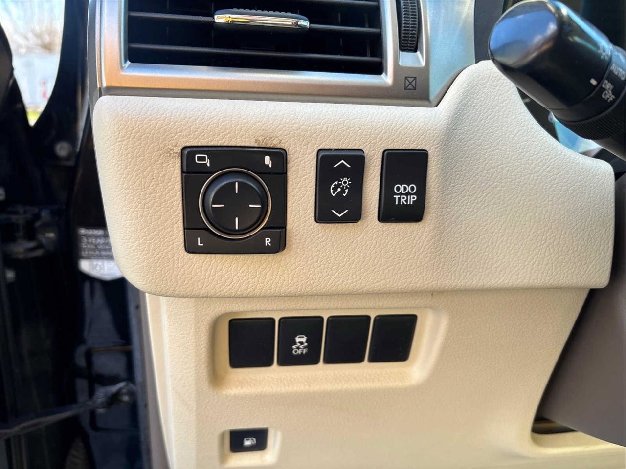 Used 2013 Lexus GX 460 w/ Comfort Plus Pkg AWD/4WD image 15