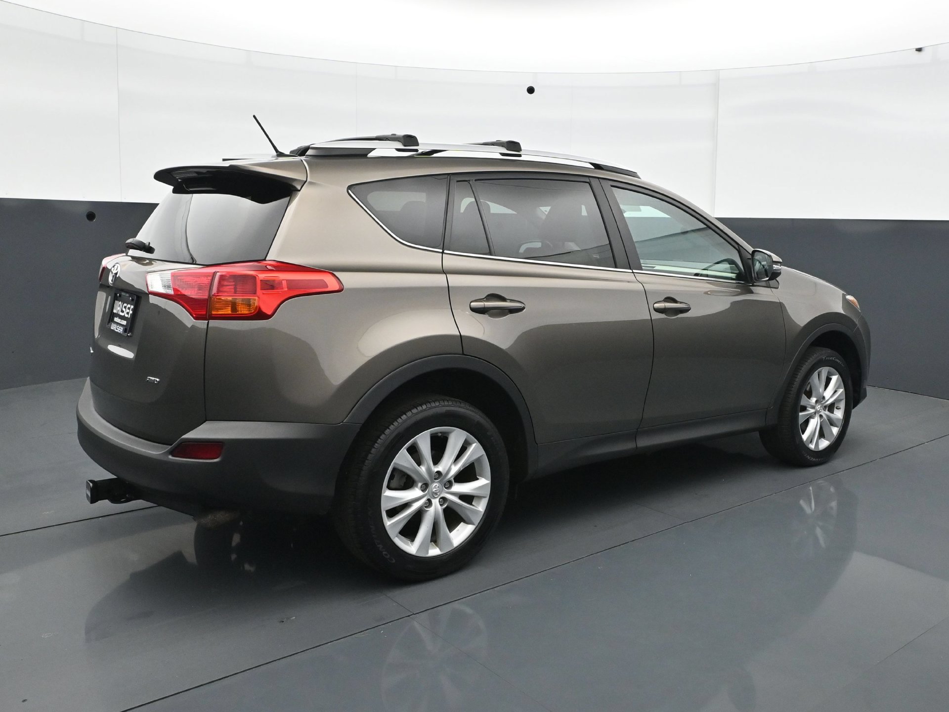 Used 2014 Toyota RAV4 Limited AWD/4WD image 6