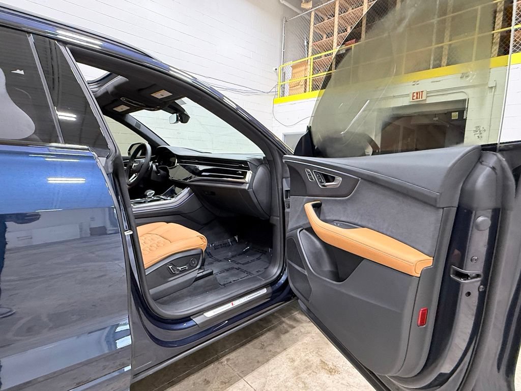 Used 2024 Audi RS Q8 AWD/4WD image 69