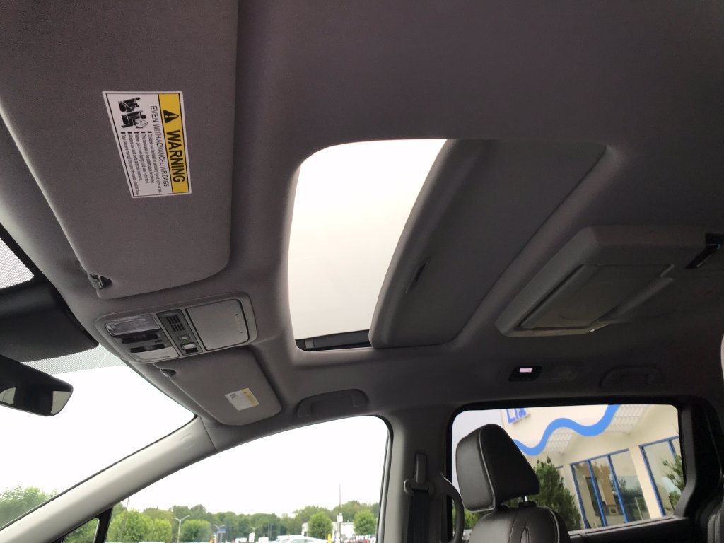 Used 2022 Honda Odyssey Elite image 19