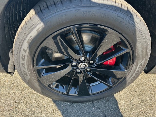 New 2025 Jaguar F-PACE R-Dynamic S image 12