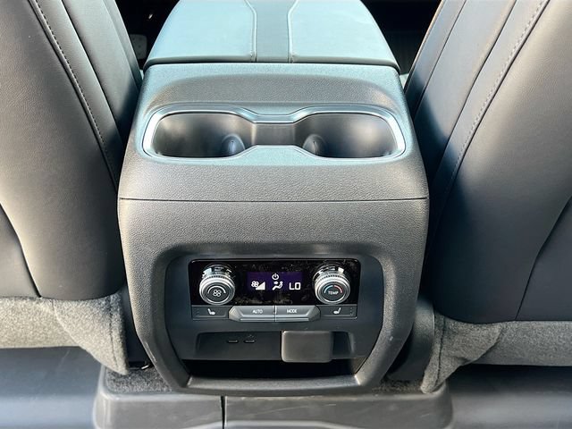 New 2026 GMC Acadia AT4 w/ Luxury Package AWD/4WD image 18