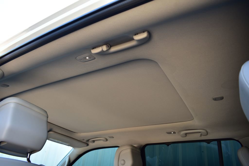 Used 2022 Jeep Wagoneer Series III w/ Premium Group I image 27