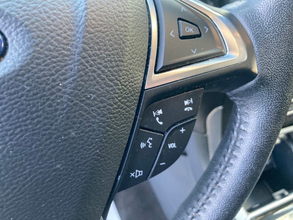 Used 2020 Ford Edge SEL w/ Cold Weather Package image 43