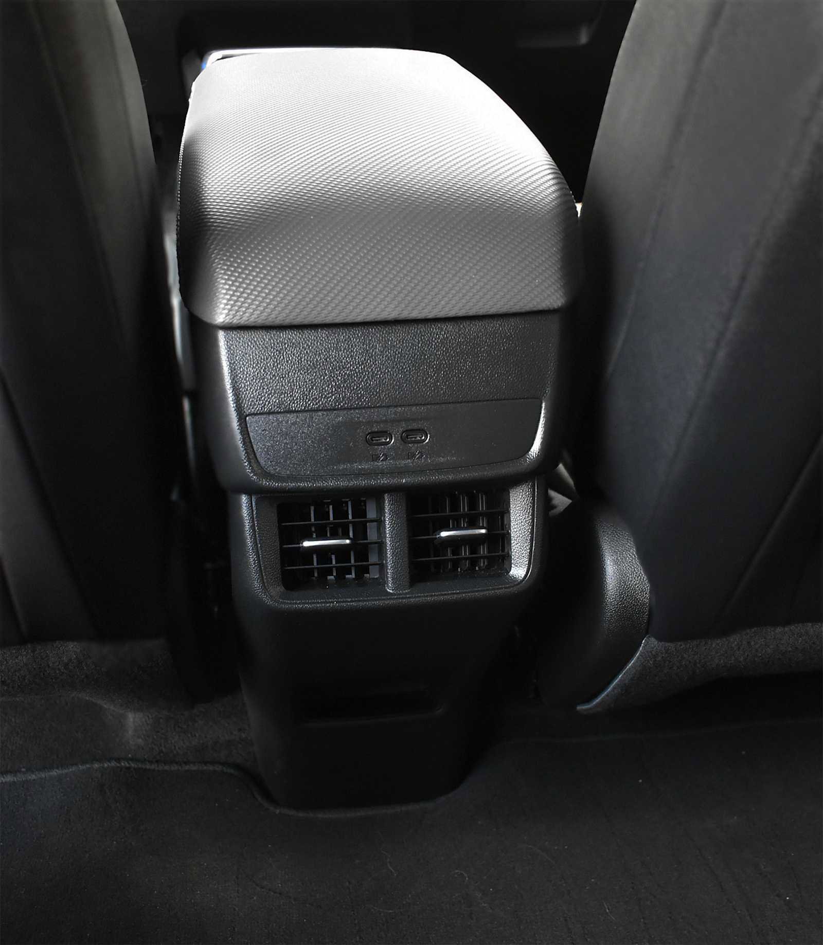 Used 2026 Chevrolet Equinox LT w/ Convenience Package II AWD/4WD image 10