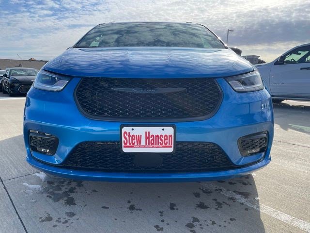 New 2026 Chrysler Pacifica Select w/ S Appearance Package image 9