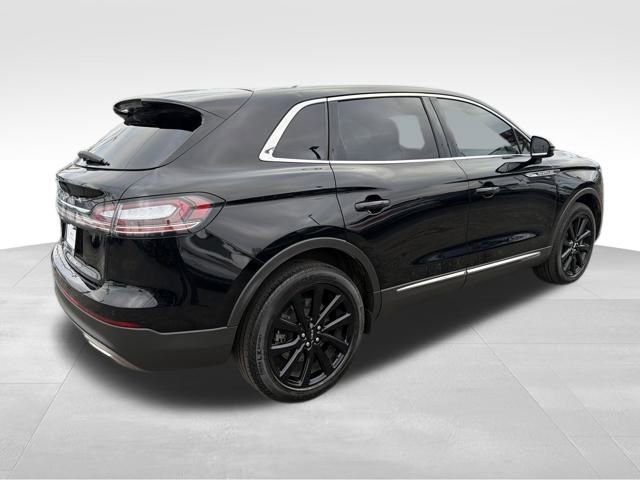 Used 2023 Lincoln Nautilus Reserve w/ Monochromatic Package image 8