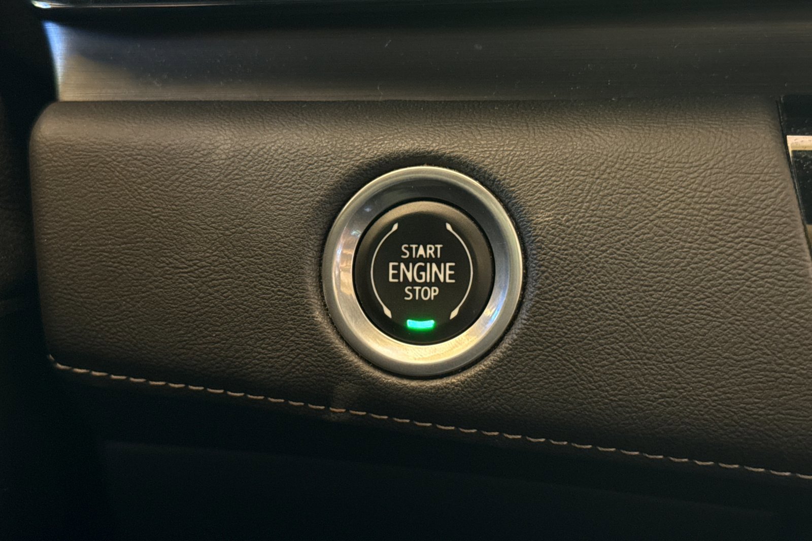 Used 2023 Cadillac Escalade ESV Sport w/ Touring Package AWD/4WD image 30