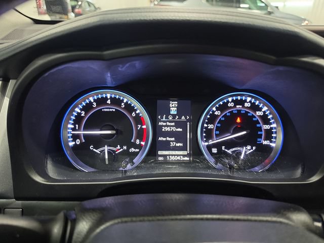 Used 2015 Toyota Highlander Limited AWD/4WD image 12