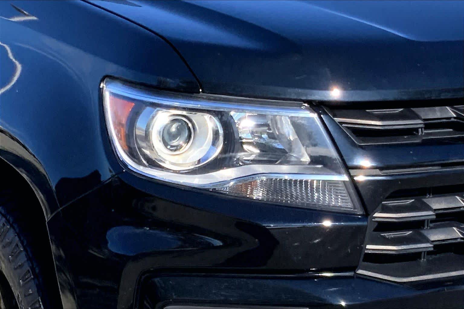 Used 2021 Chevrolet Colorado Z71 w/ Z71 Midnight Edition RWD image 24