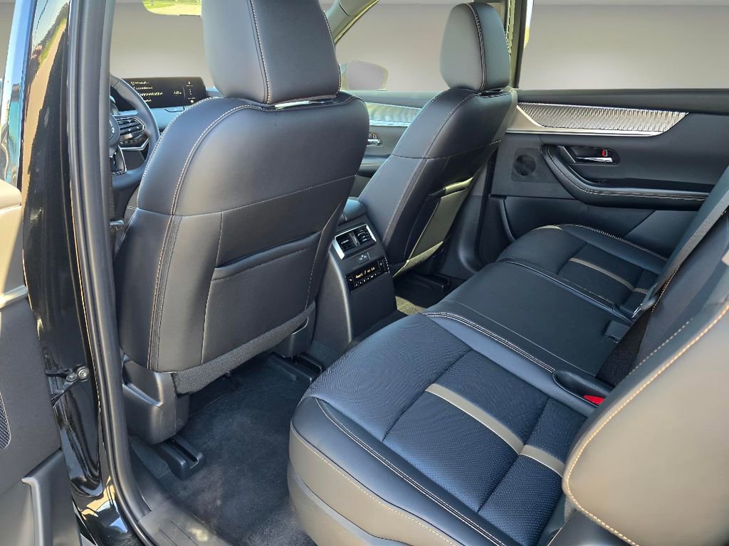 New 2025 MAZDA CX-70 Plug-In Hybrid w/ Premium Plus image 14