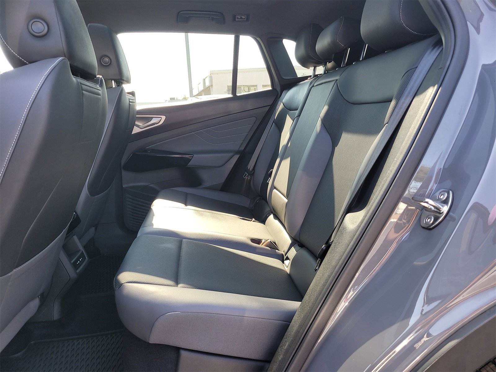 Used 2023 Volkswagen ID.4 Pro S image 12