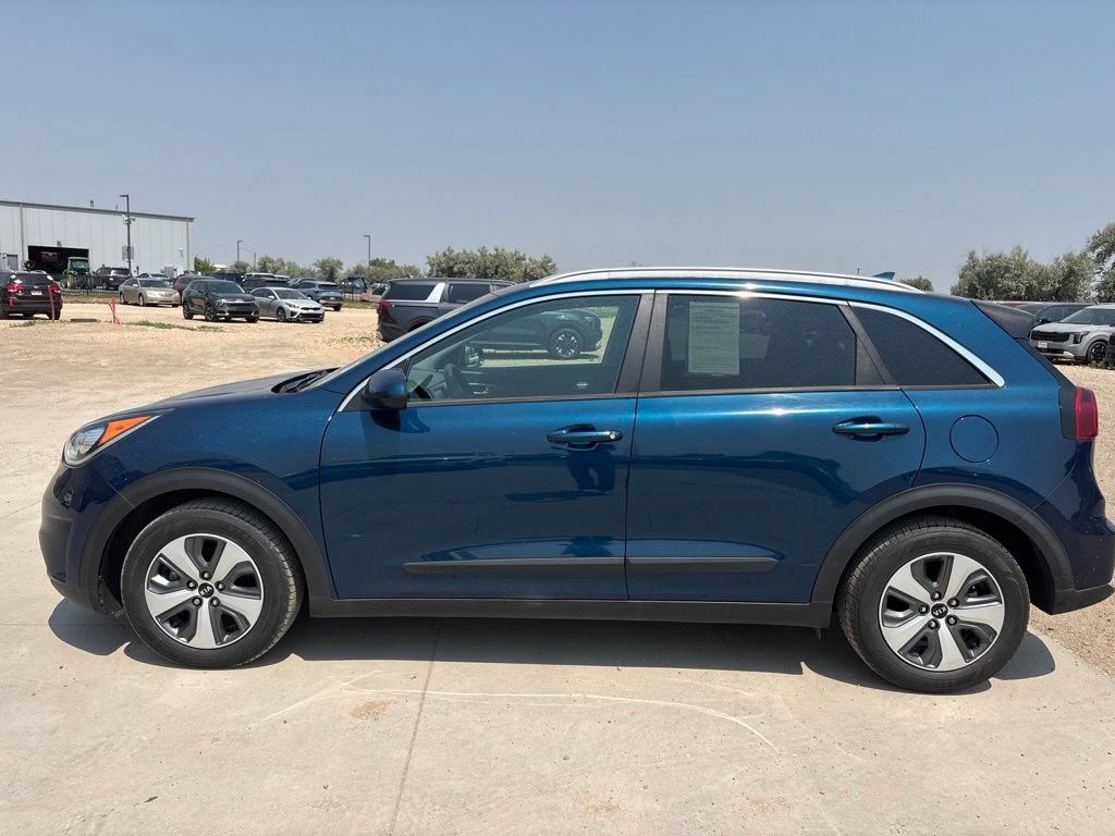 Used 2019 Kia Niro LX FWD image 2