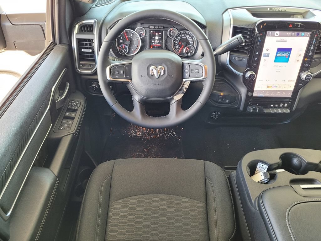 New 2025 RAM 2500 Big Horn AWD/4WD image 5