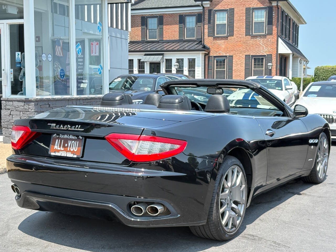 Used 2012 Maserati GranTurismo Convertible RWD image 10
