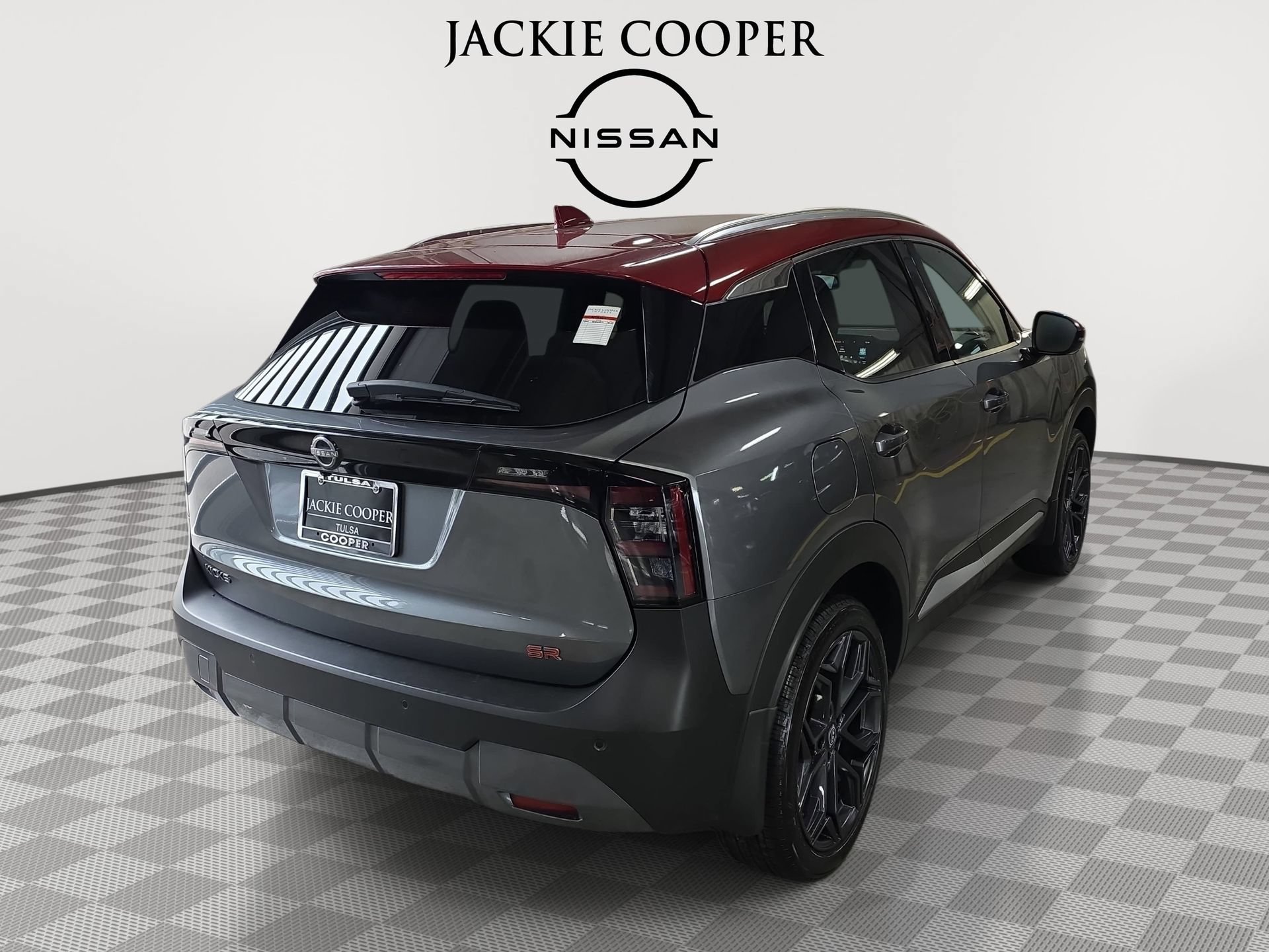 Used 2025 Nissan Kicks SR FWD image 5
