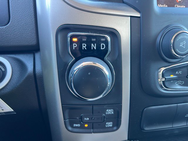 Used 2020 RAM 1500 Classic SLT w/ Luxury Group AWD/4WD image 28