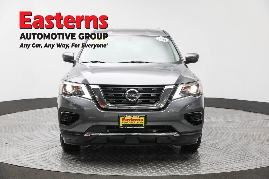 Used 2020 Nissan Pathfinder S image 2