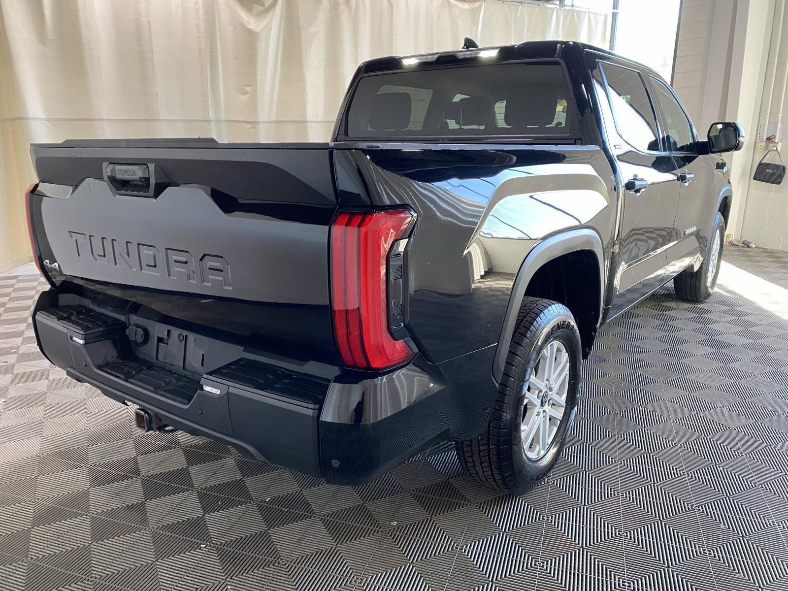 Used 2023 Toyota Tundra SR5 w/ SR5 Convenience Package AWD/4WD image 13