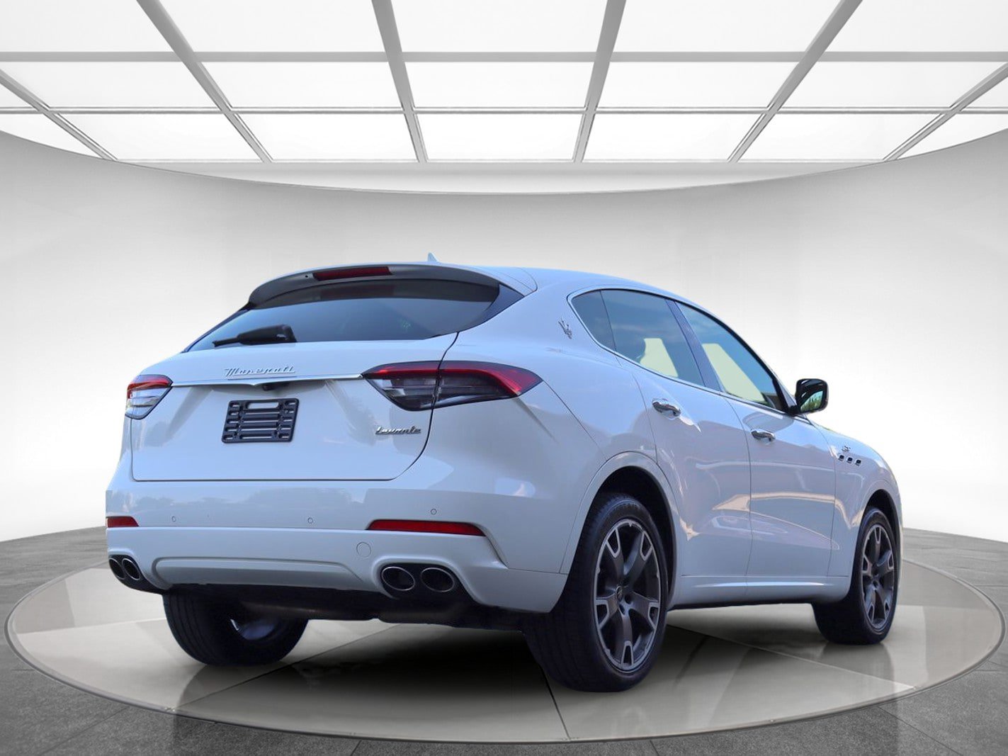 Used 2023 Maserati Levante GT AWD/4WD image 6