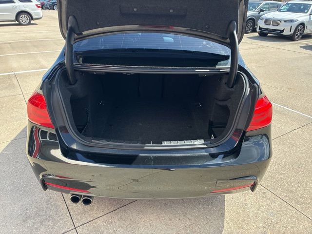 Used 2017 BMW 330i xDrive Sedan image 8
