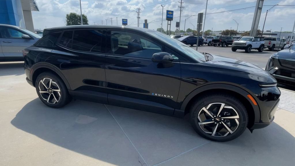 New 2026 Chevrolet Equinox EV LT w/ LPO, All-Weather Mat Package FWD image 3