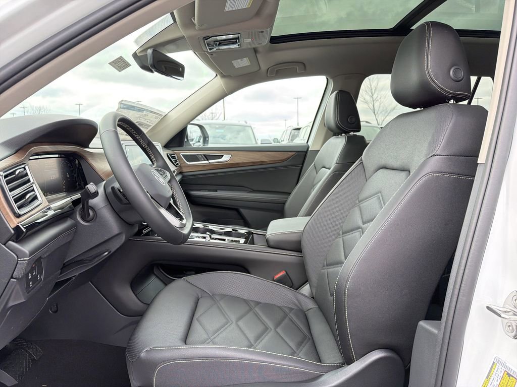 New 2026 Volkswagen Atlas SE image 11