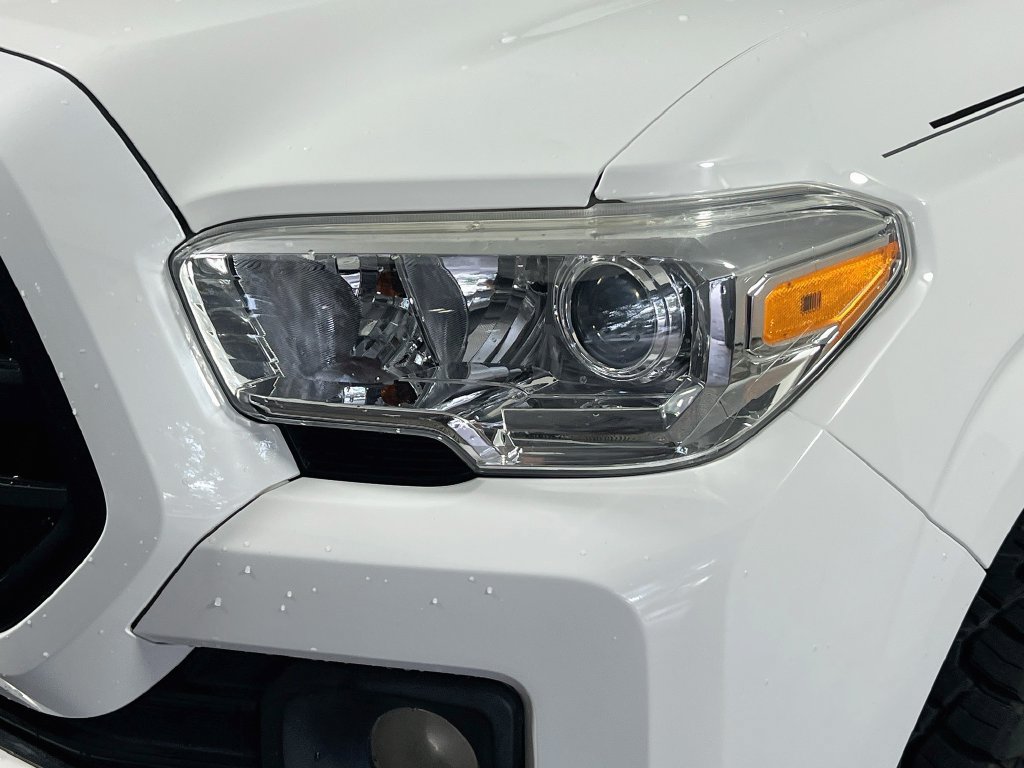 Used 2019 Toyota Tacoma SR w/ SR Convenience Package AWD/4WD image 8