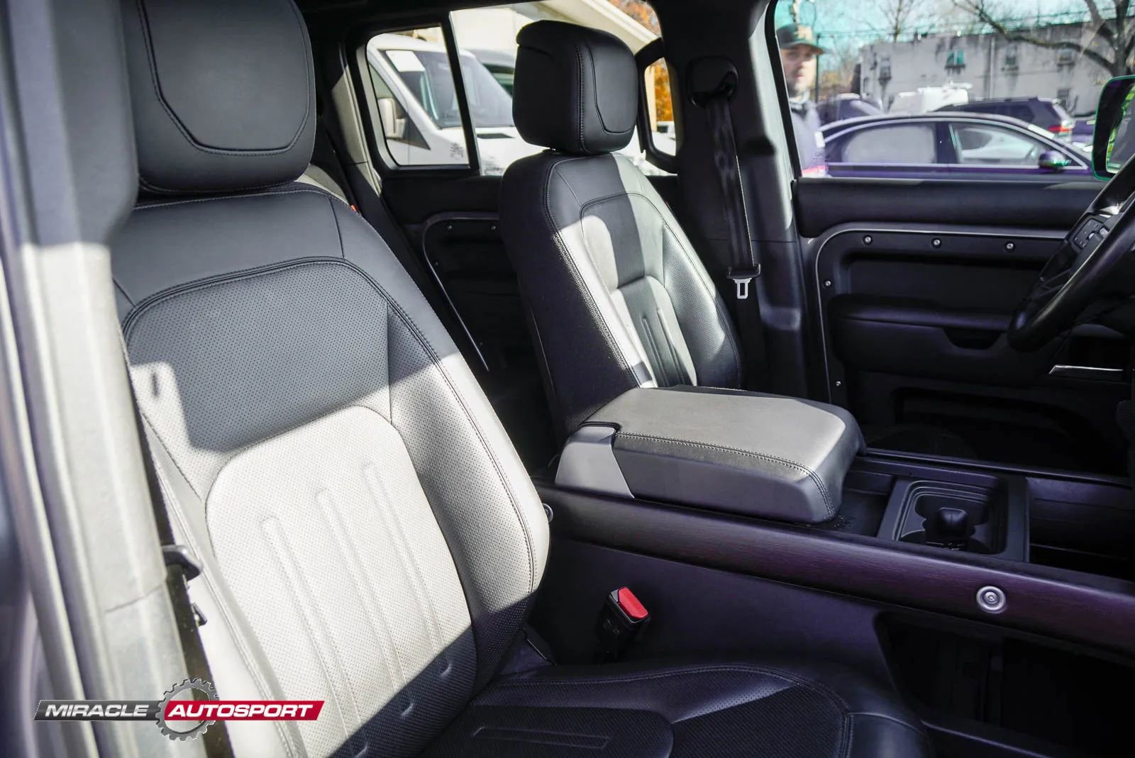 Used 2020 Land Rover Defender 110 X image 30