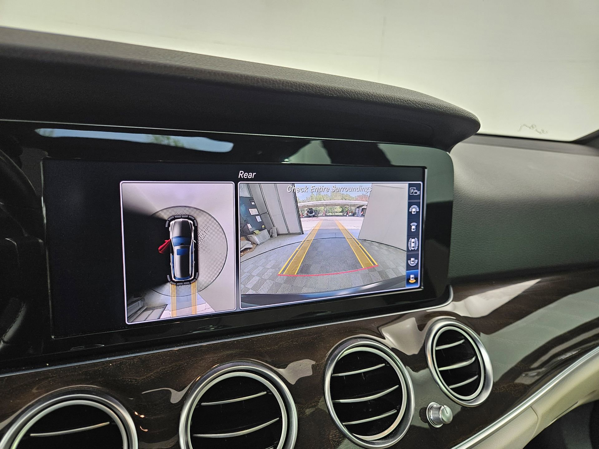 Used 2019 Mercedes-Benz E 450 4MATIC Wagon image 29