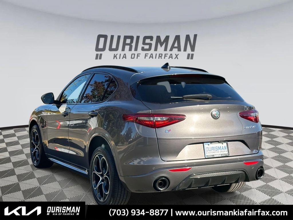 Used 2022 Alfa Romeo Stelvio Veloce image 27