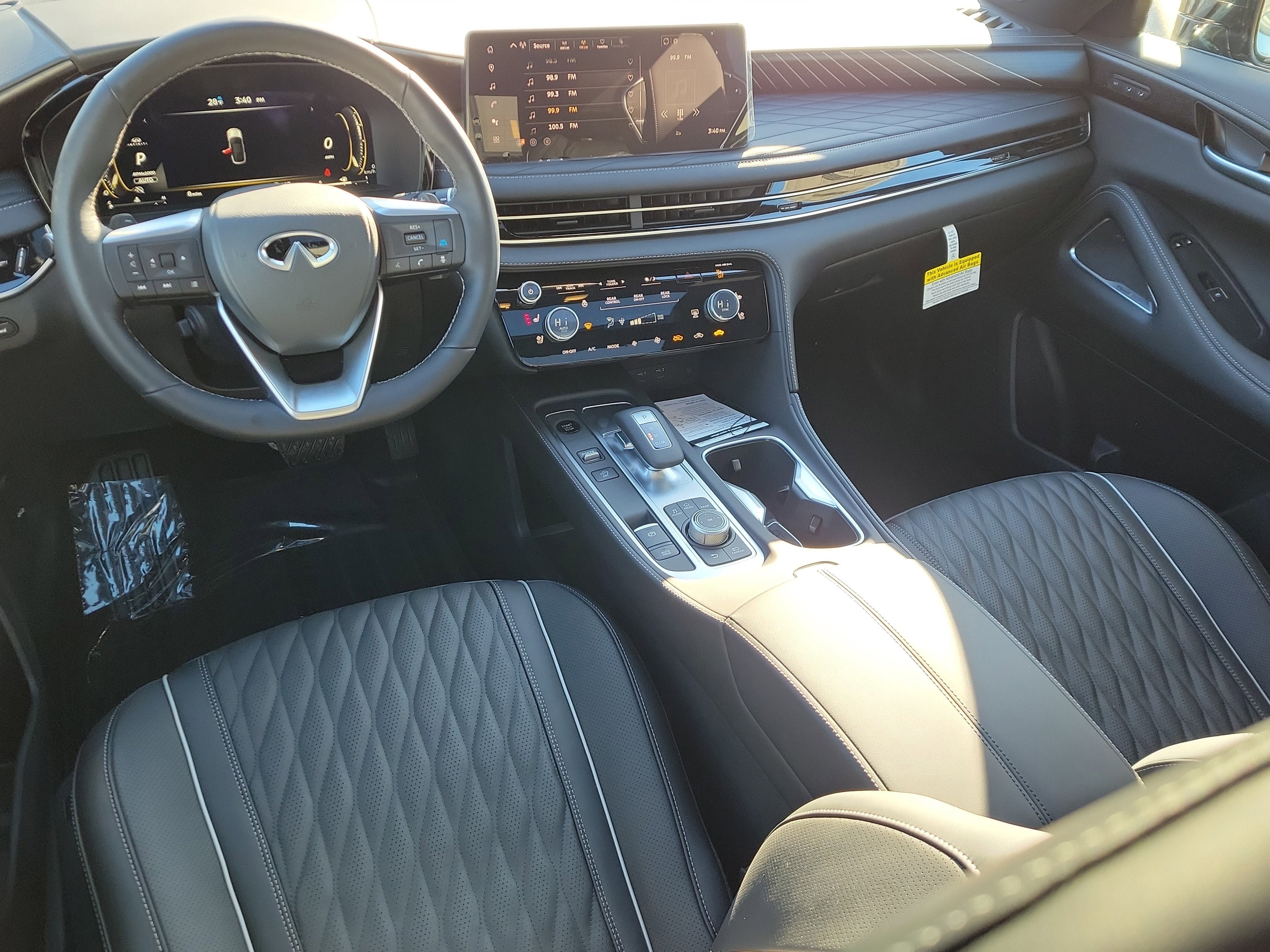 New 2026 INFINITI QX60 Autograph w/ Dark Cargo Package image 3