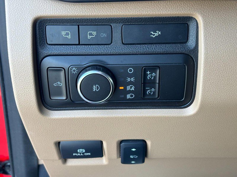 Used 2024 Ford F350 Lariat w/ Chrome Package image 16