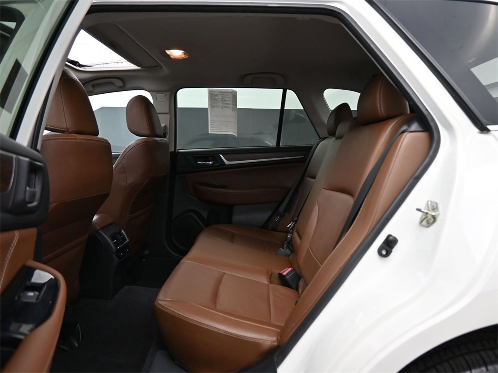 Used 2017 Subaru Outback 2.5i Touring image 17