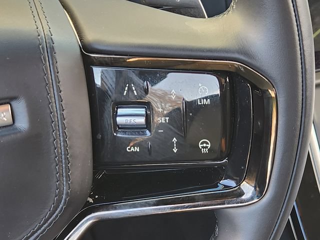 Used 2025 Land Rover Range Rover Velar Dynamic SE AWD/4WD image 28