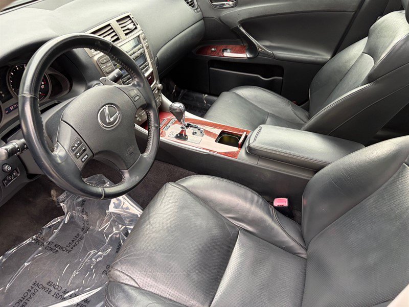 Used 2007 Lexus IS 250 AWD w/ Preferred Accessory Pkg image 18