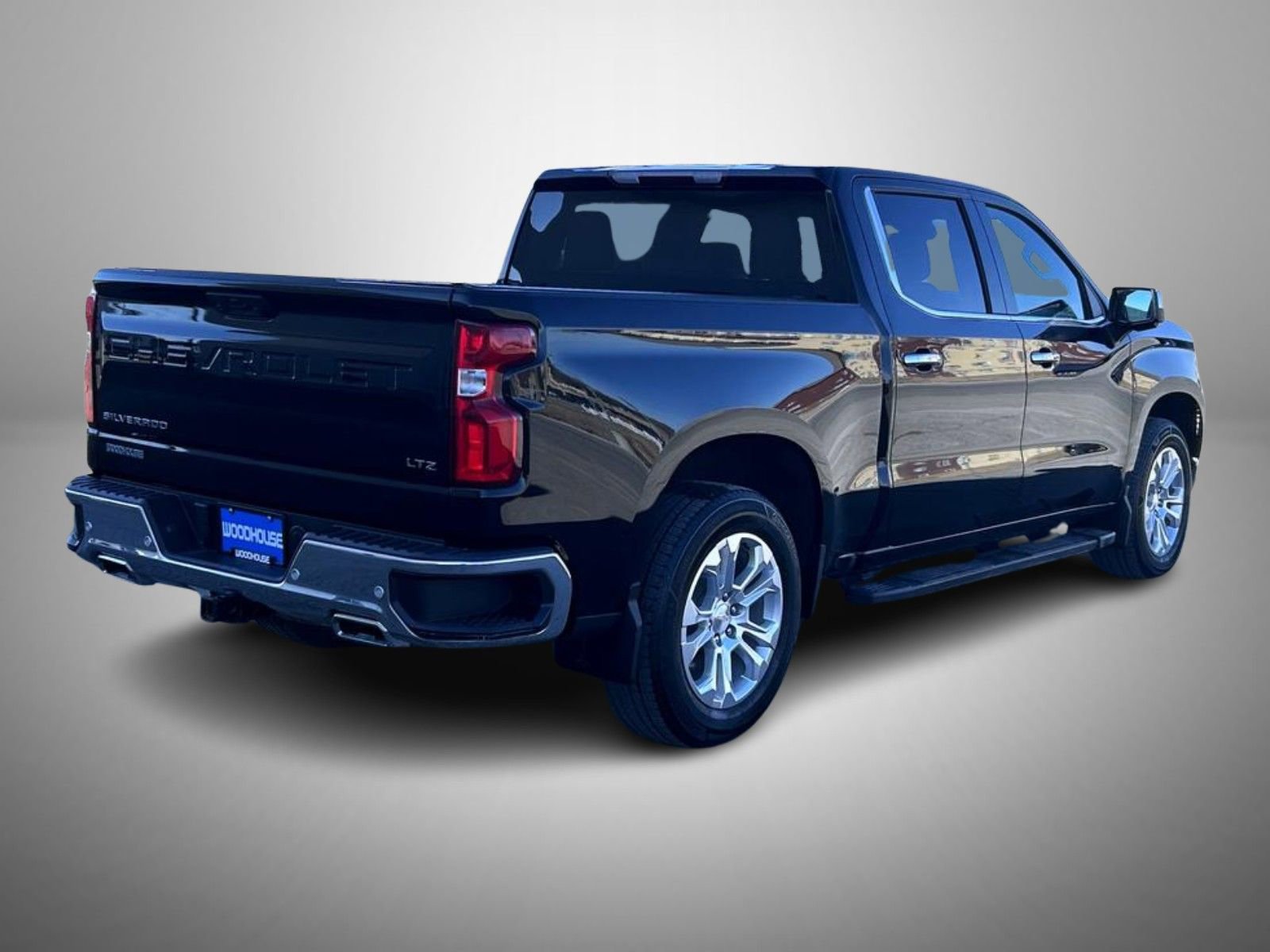 Certified 2023 Chevrolet Silverado 1500 LTZ w/ Z71 Off-Road Package image 5