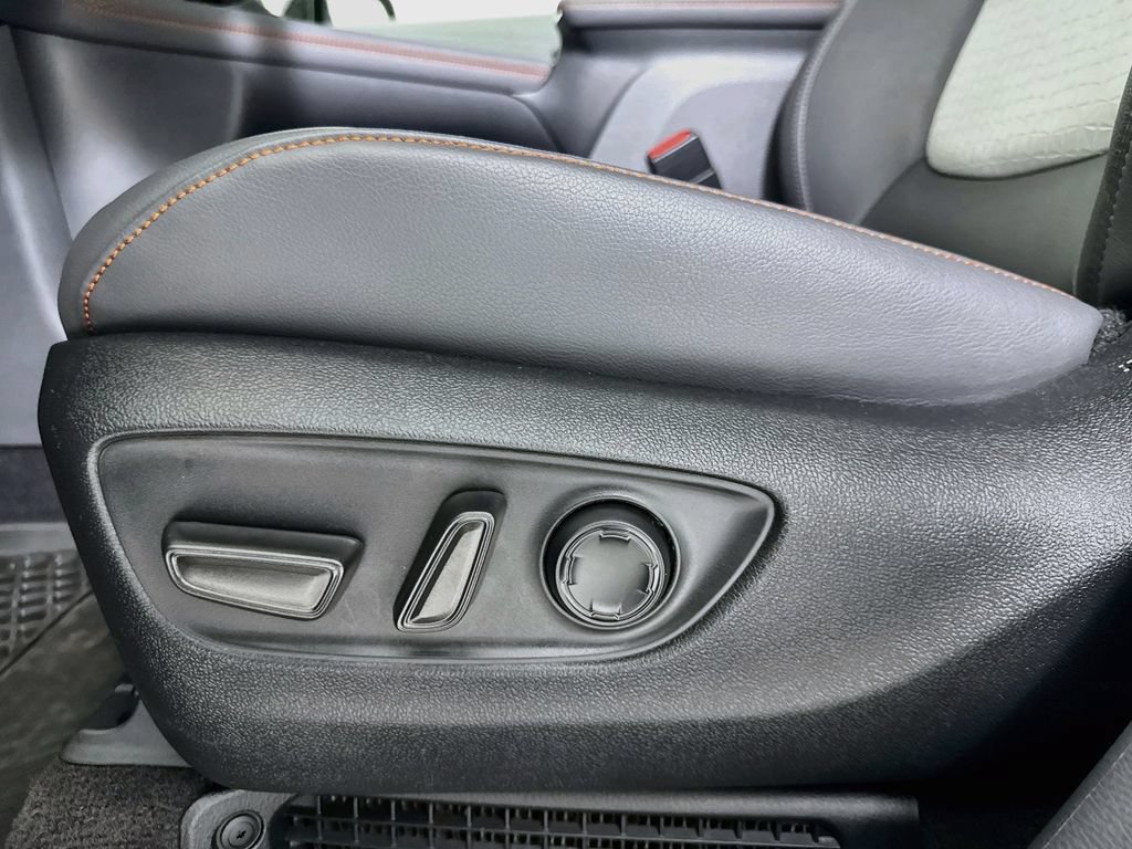 Used 2024 Toyota Sienna XSE AWD/4WD image 21