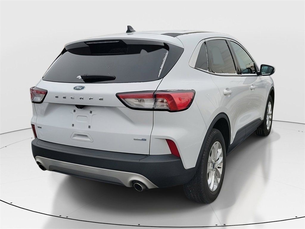 Used 2020 Ford Escape SE image 4