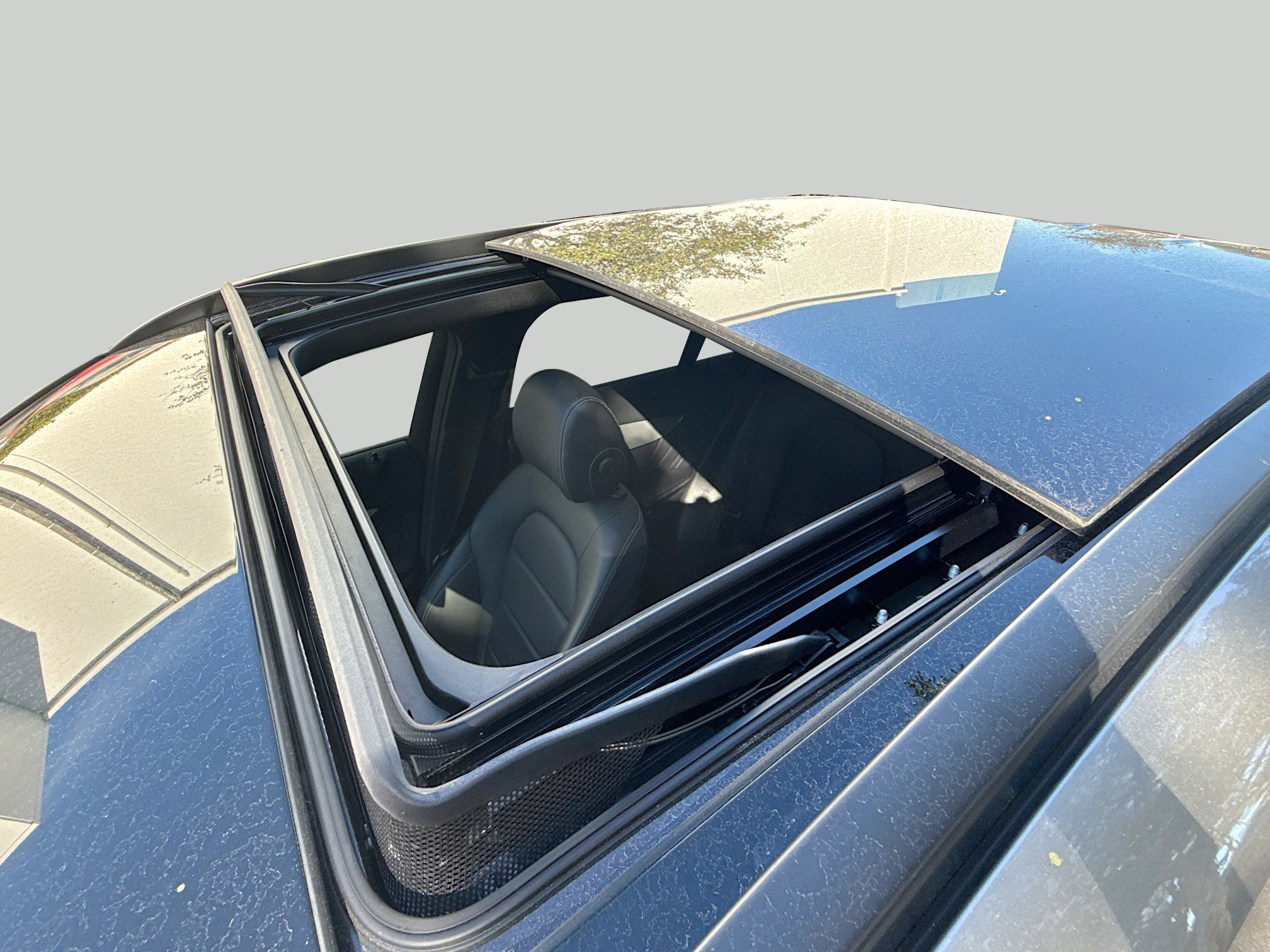 Used 2022 Mercedes-Benz GLC 300 w/ AMG Line image 15