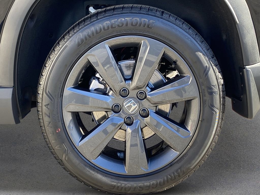 New 2026 Honda Pilot Sport image 9