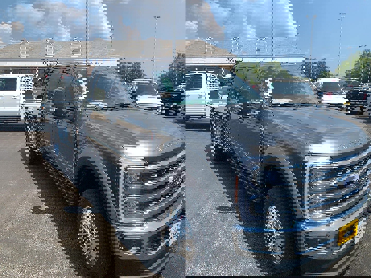 New 2025 Ford F450 Lariat image 3