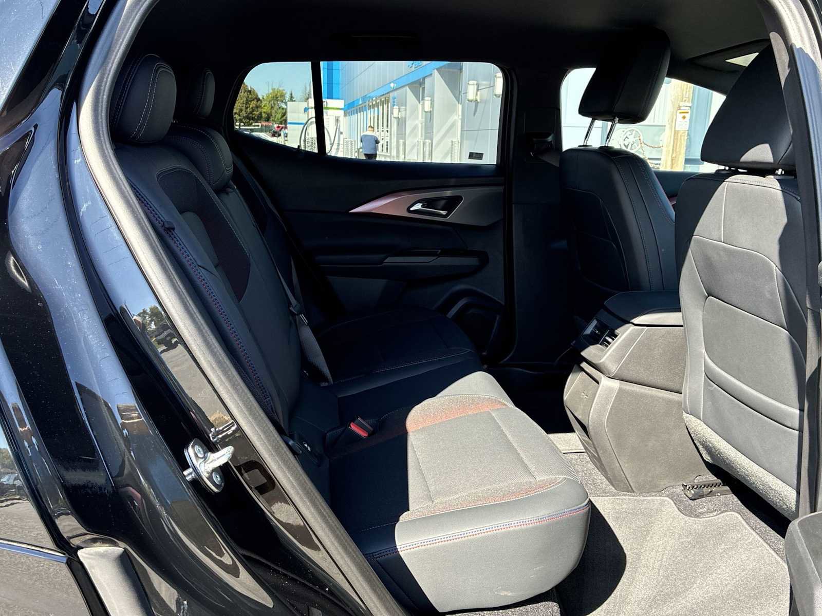 Used 2024 Chevrolet Equinox EV RS image 26