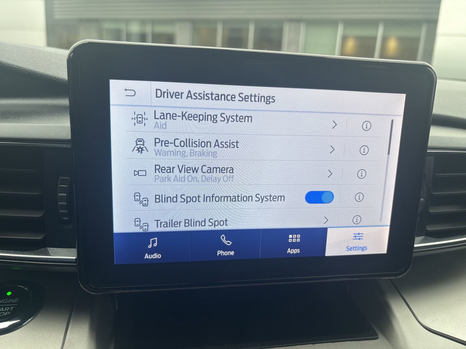 Used 2021 Ford Explorer XLT w/ Equipment Group 202A image 18