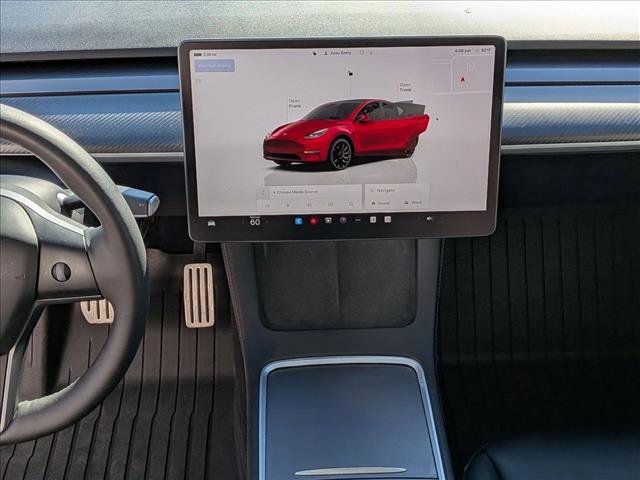 Used 2024 Tesla Model Y Performance image 11