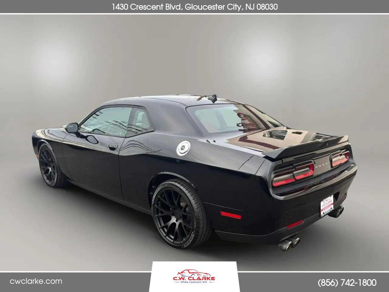 Used 2015 Dodge Challenger R/T Plus image 8