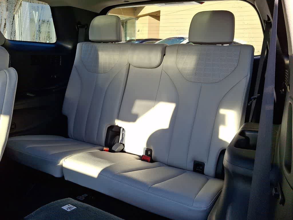 Used 2024 Hyundai Palisade Limited image 10