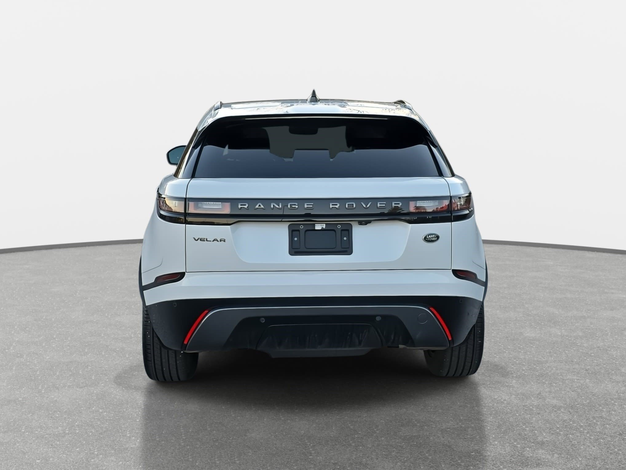 Used 2022 Land Rover Range Rover Velar R-Dynamic S image 6