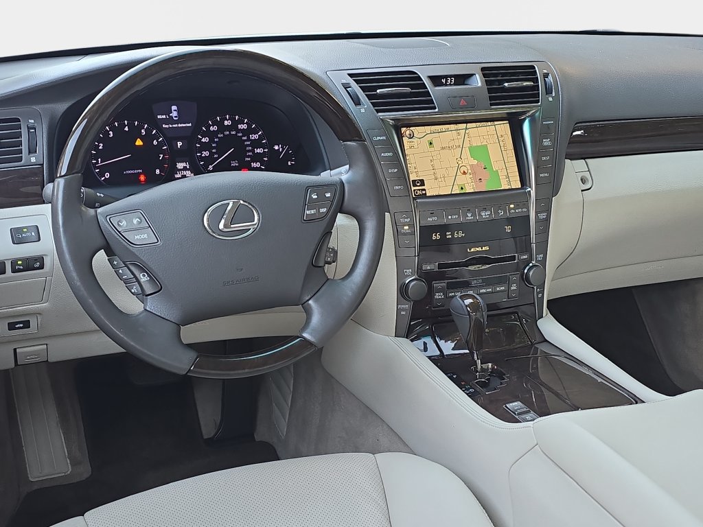 Used 2008 Lexus LS 460 RWD image 19