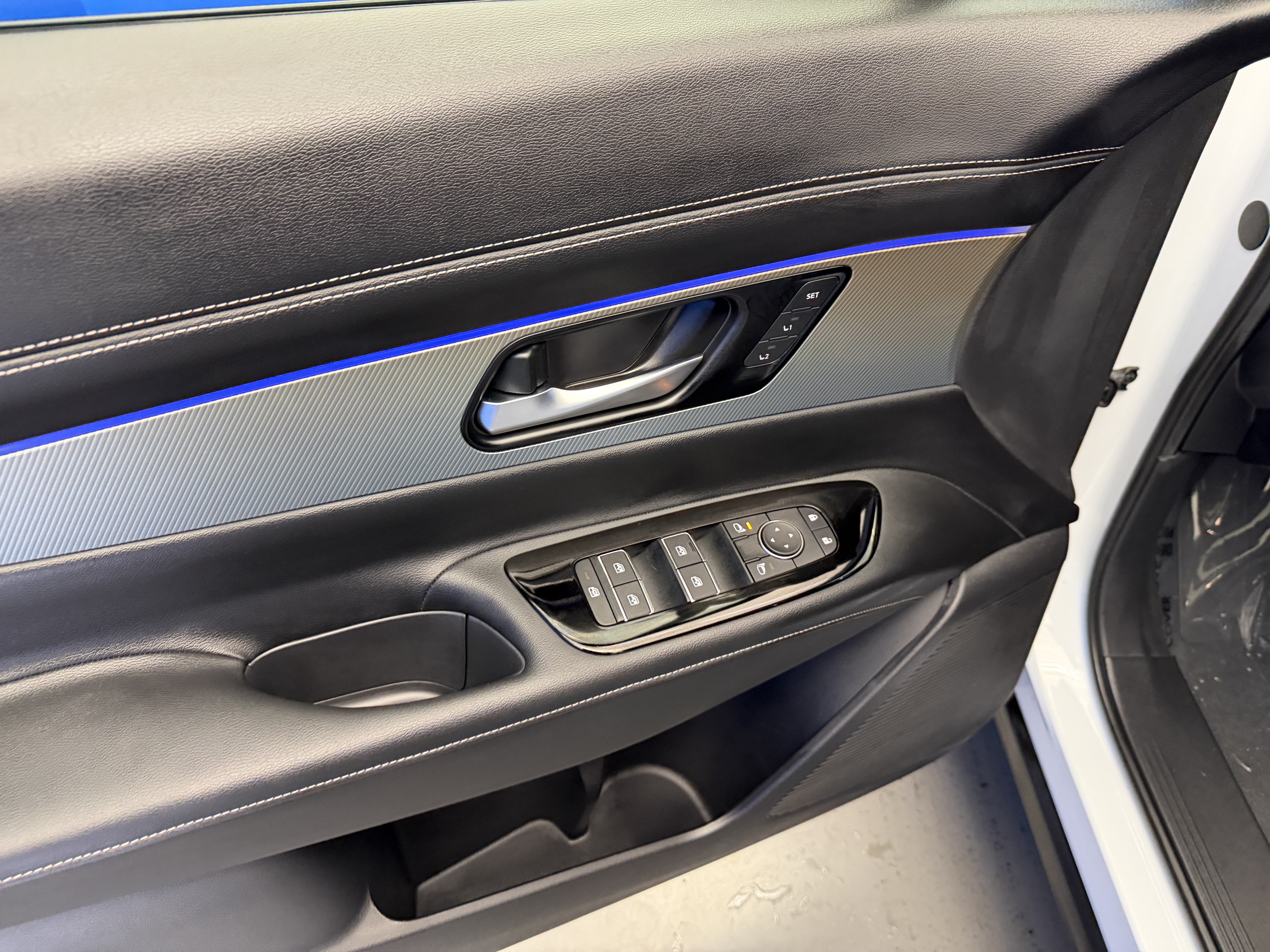 Used 2025 Nissan Murano SL AWD/4WD image 10